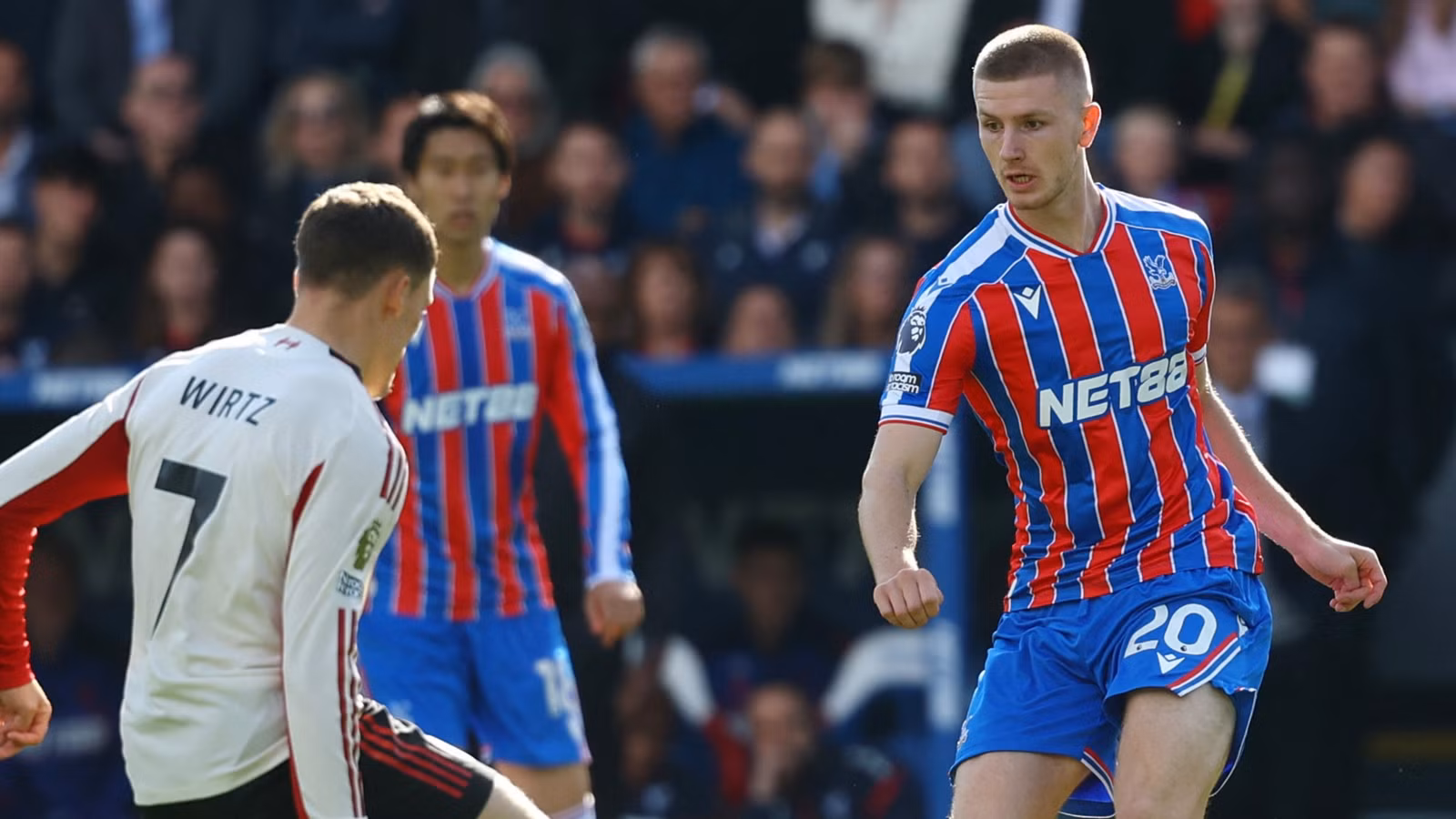 Man Utd join race to sign "superb" Kees Smit who "everyone is watching"