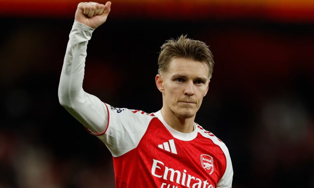 Leeds now make contact over signing "powerful" star who's been likened to Odegaard