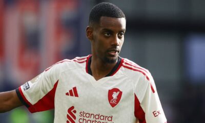 Liverpool Forward Alexander Isak Suffers Leg Break