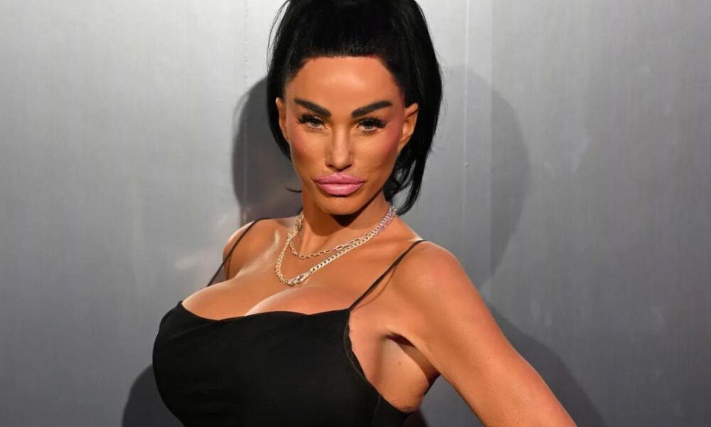 Katie Price reveals finished tattoo on her leg