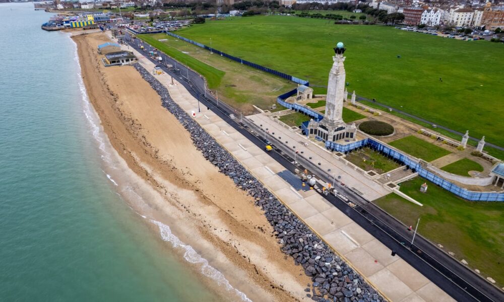 Breath-taking transformation continues in front of Southsea Common to create new sea defences - in pictures