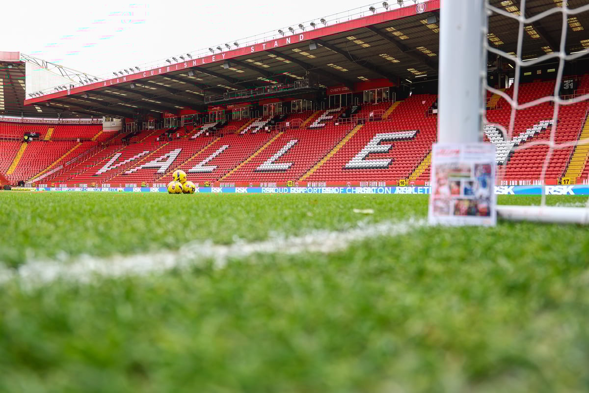 Medical emergency sees Charlton Athletic v Portsmouth Championship clash halted