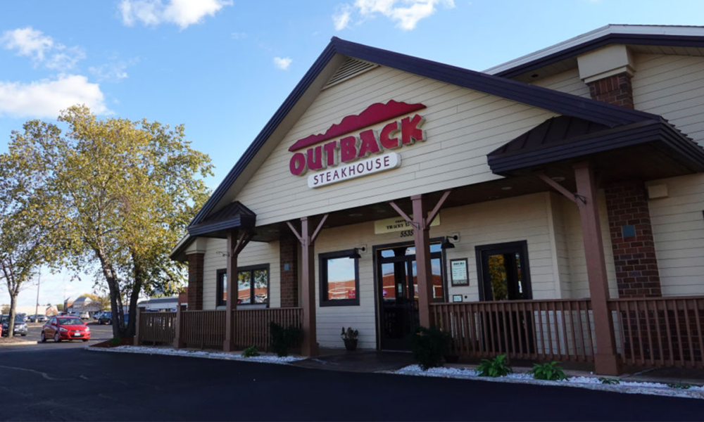 Florida man sues Outback Steakhouse after toilet collapsed beneath him