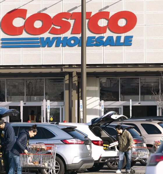 Costco reports record holiday sales and stronger than expected Q1 results