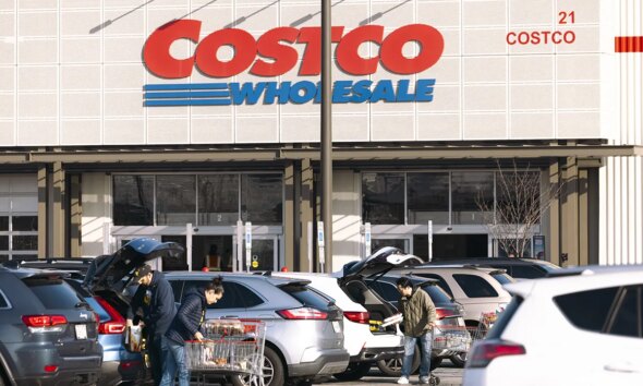 Costco reports record holiday sales and stronger than expected Q1 results