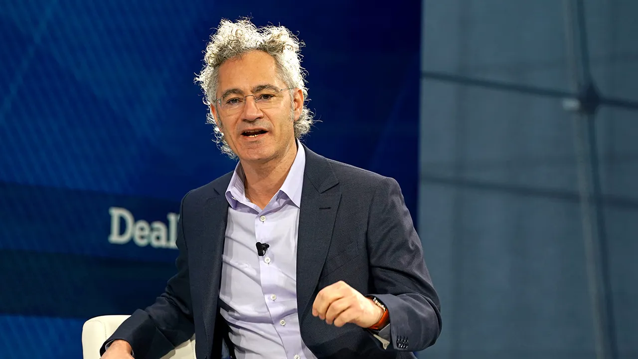 Palantir chief criticizes corporate bailouts while Americans 'get nothing'