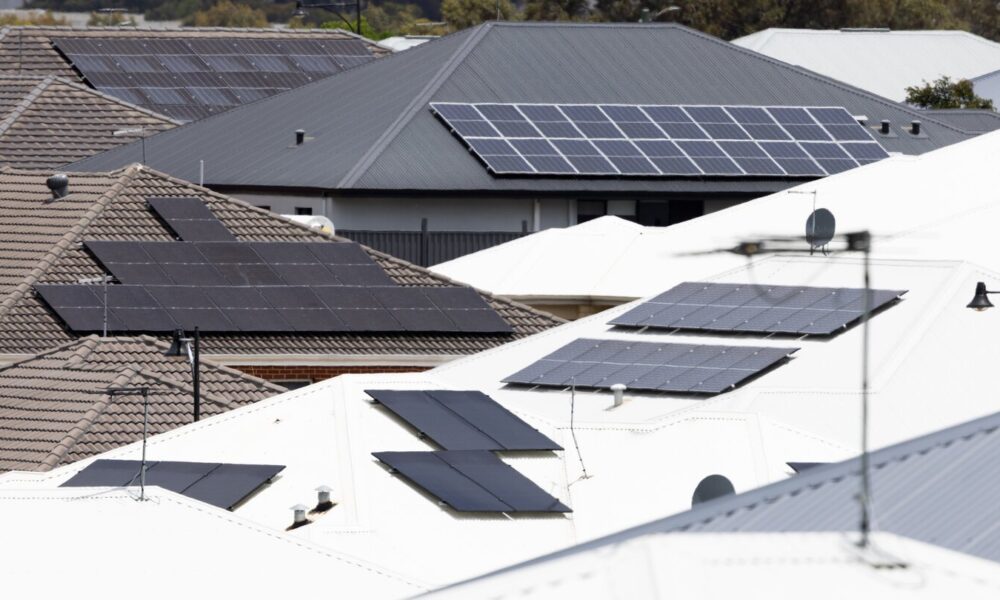 Fed govt green bank invests $35m in WA solar, battery startup