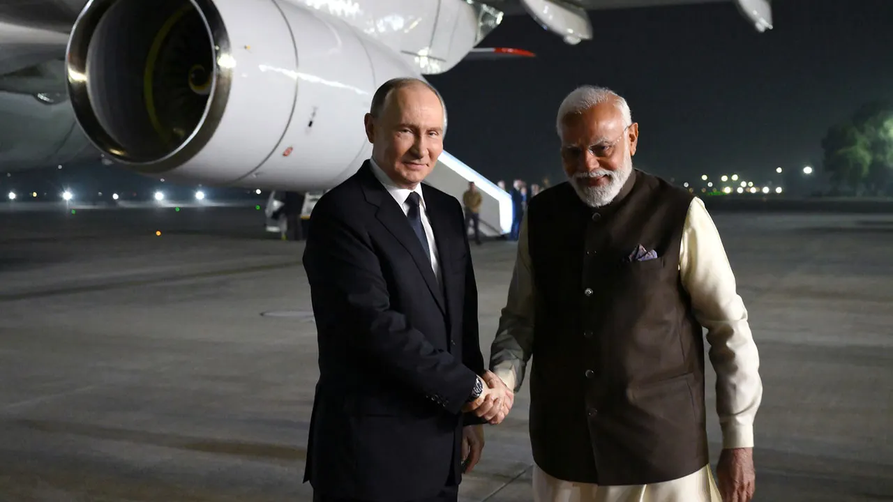 India continues buying discounted Russian oil undermining Western sanctions