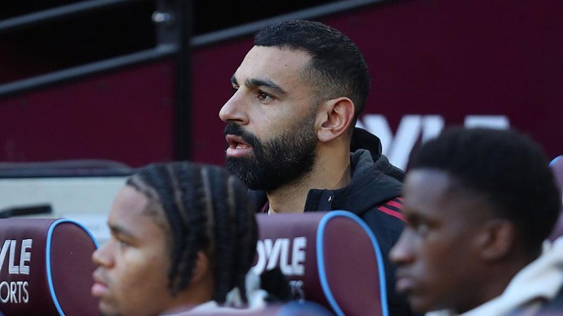 Liverpool boss Arne Slot praises Mohamed Salah reaction to being left on the bench against West Ham (Video)