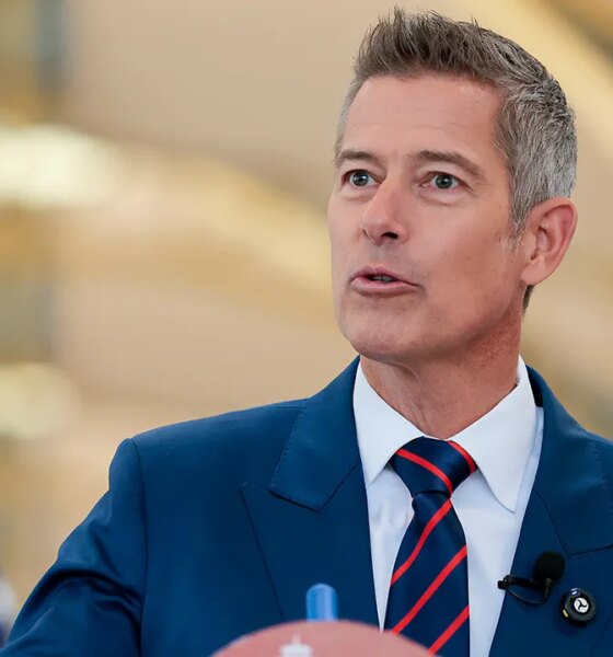 Transportation chief Duffy says Christmas flights safe despite staffing issues