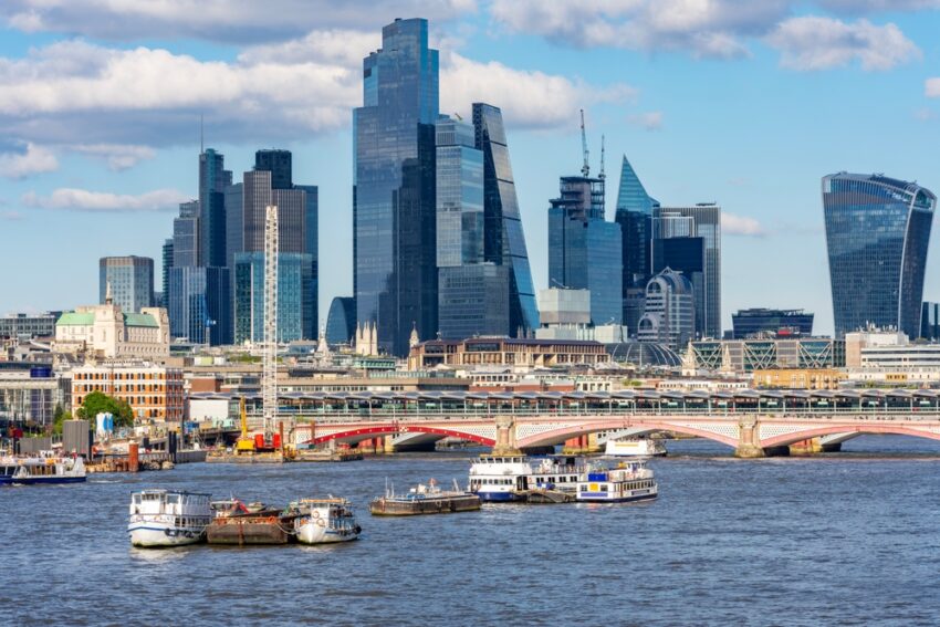 The UK’s services sector returned to modest growth in June, defying broader economic concerns and offering a glimmer of hope amid a backdrop of rising taxes, falling employment and geopolitical instability.