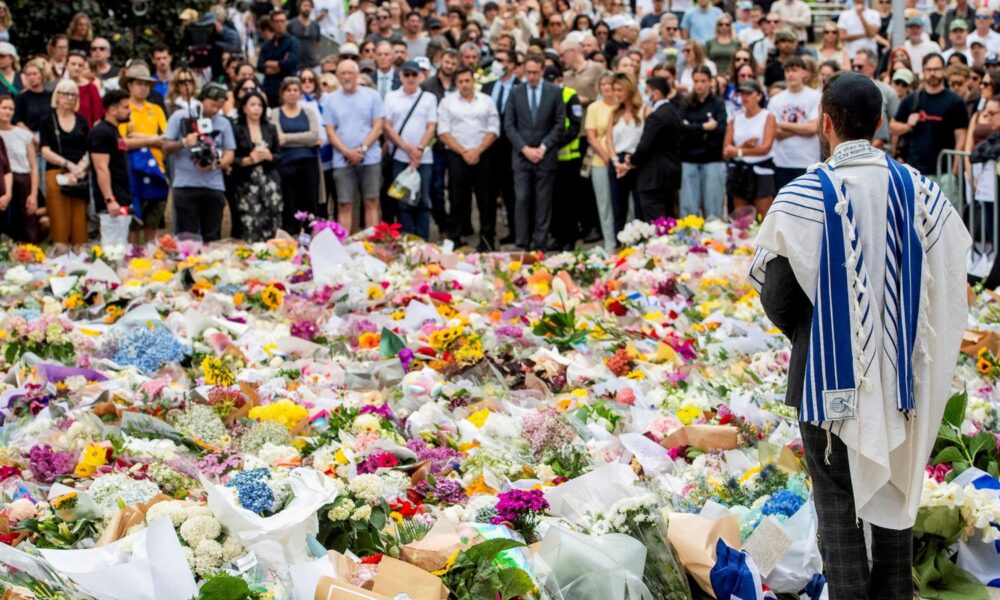 Bondi attack suspects 'acted alone' say police, as hero reveals why he tackled gunman | World News