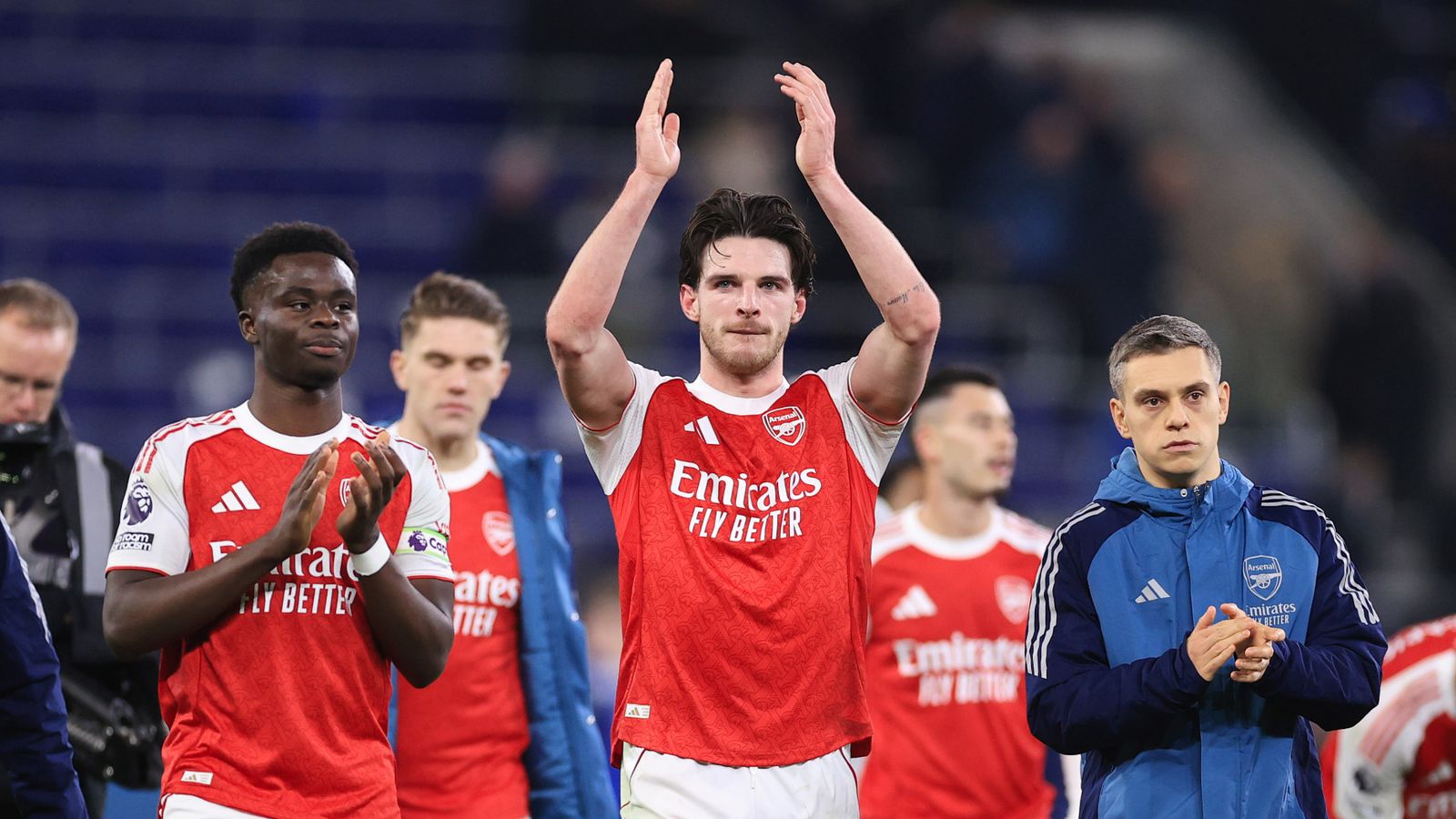 Declan Rice of Arsenal applauds the support after the Premier League match between Everton and Arsenal at Hill Dickinson Stadium