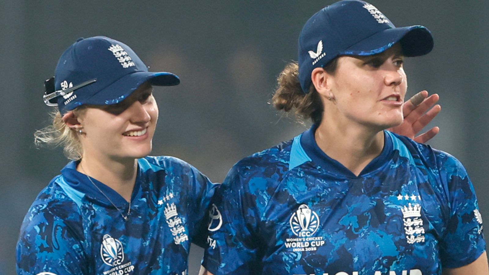 Charlie Dean (left) and Nat Sciver-Brunt (right), Women's Cricket World Cup (Getty Images)