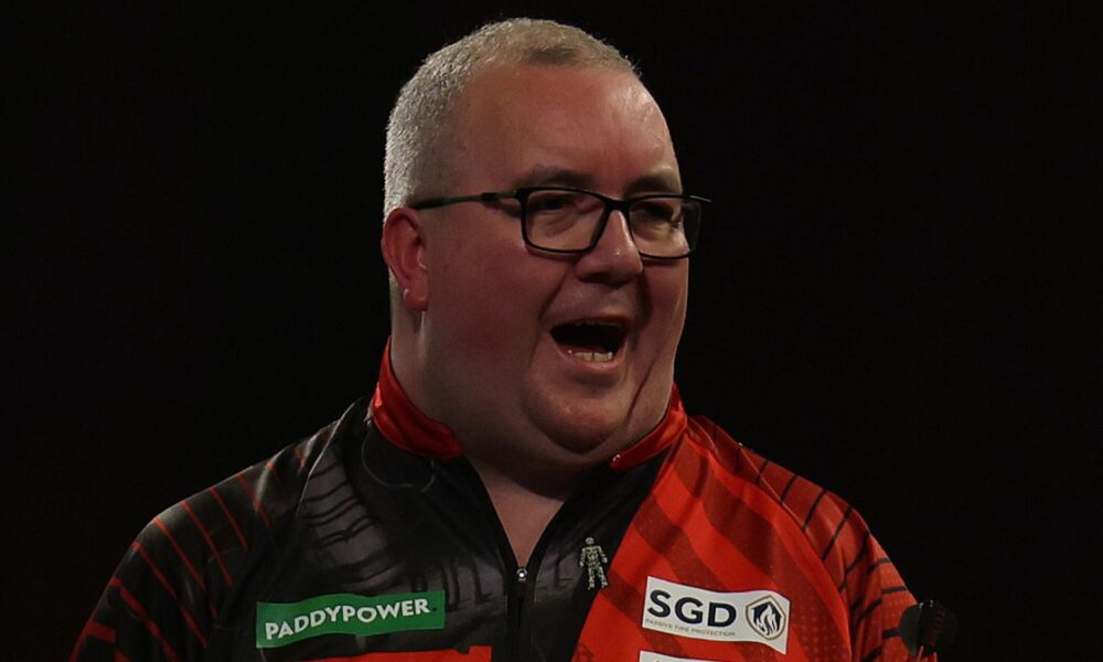 World Darts Championship: Stephen Bunting avoids huge shock against Sebastian Bialecki as Dimitri Van den Bergh knocked out | Darts News