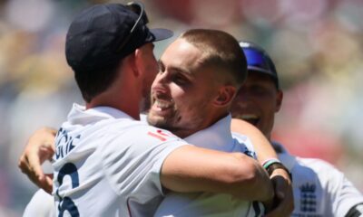 The Ashes LIVE! England reduce Australia to 194-5 at tea on day one