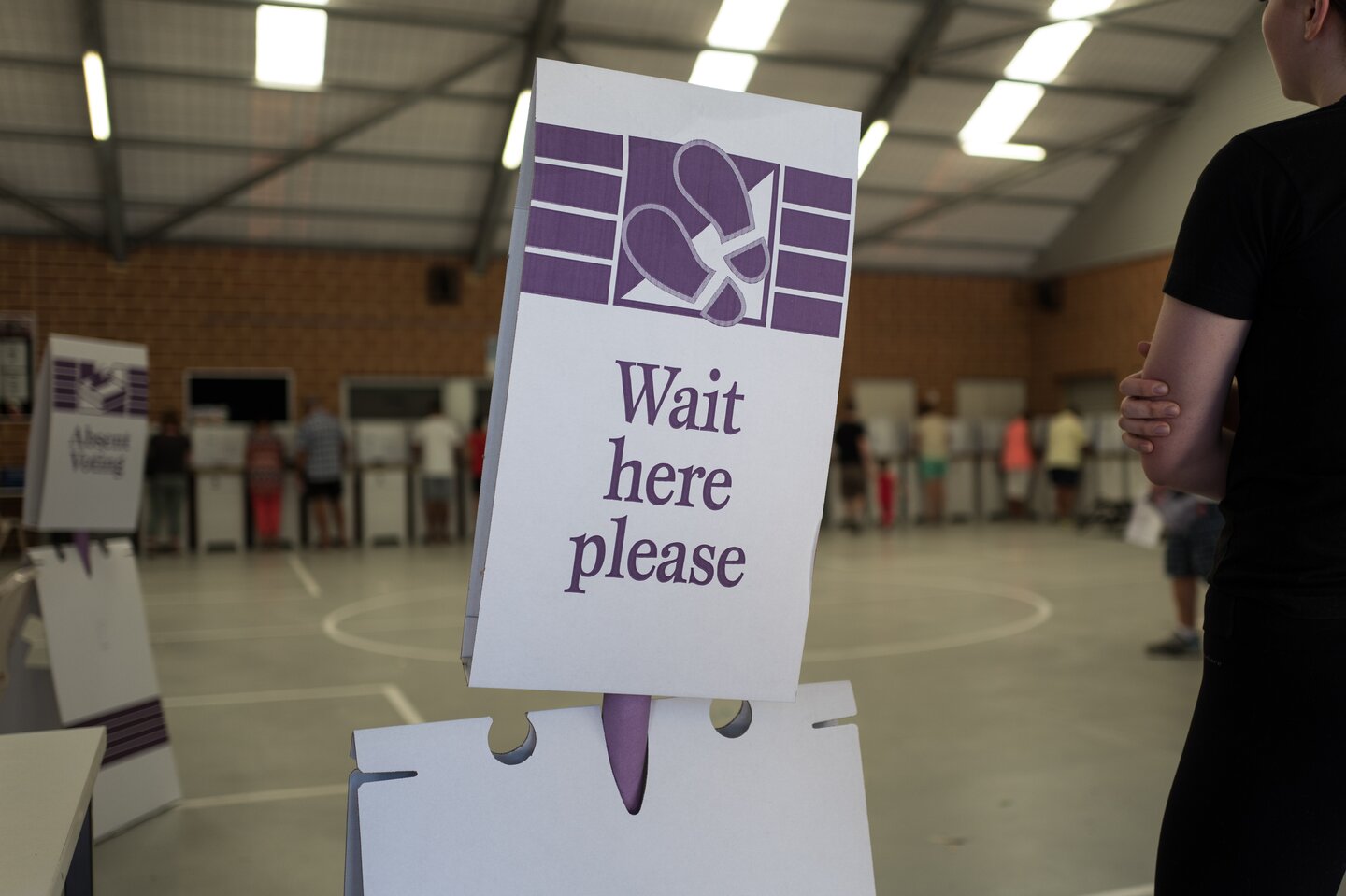 Electoral commissioner resigns