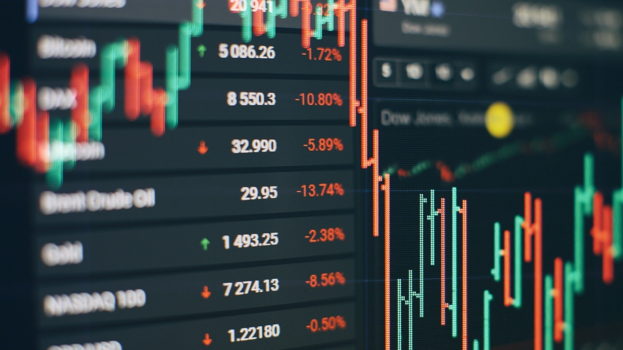 Thai Stock Market Navigates Global Headwinds Ahead of 2026