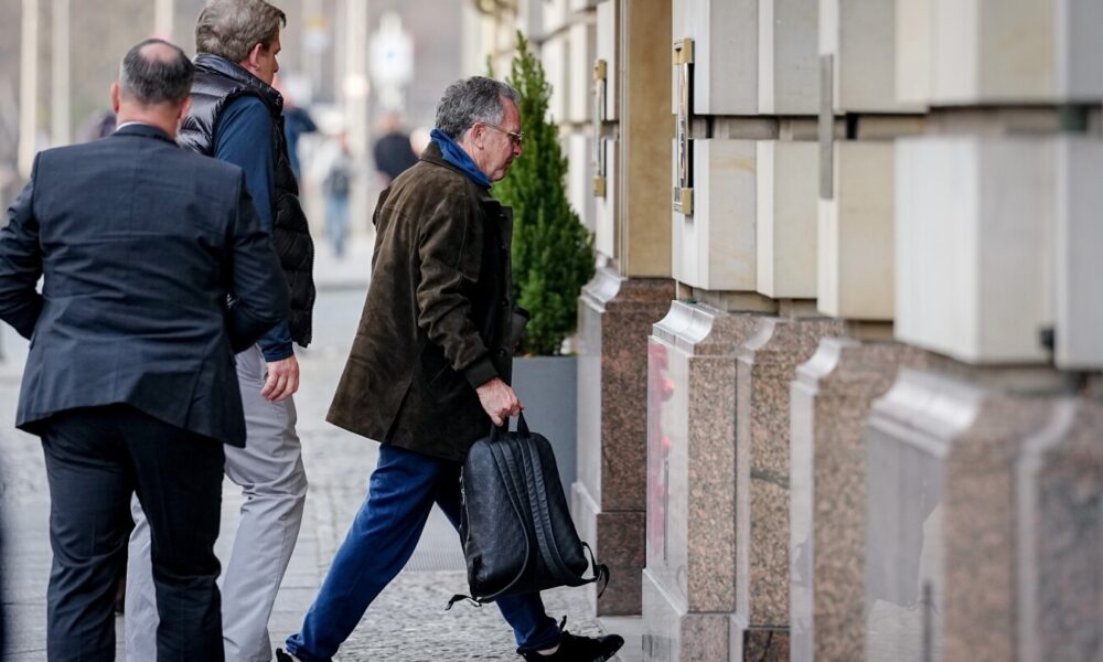 US envoys arrive in Berlin for another round of Ukraine peace talks