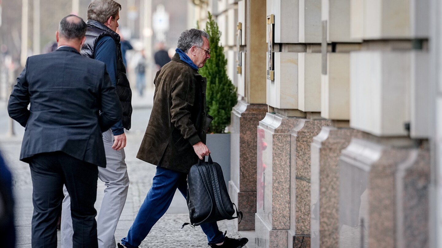 US envoys arrive in Berlin for another round of Ukraine peace talks