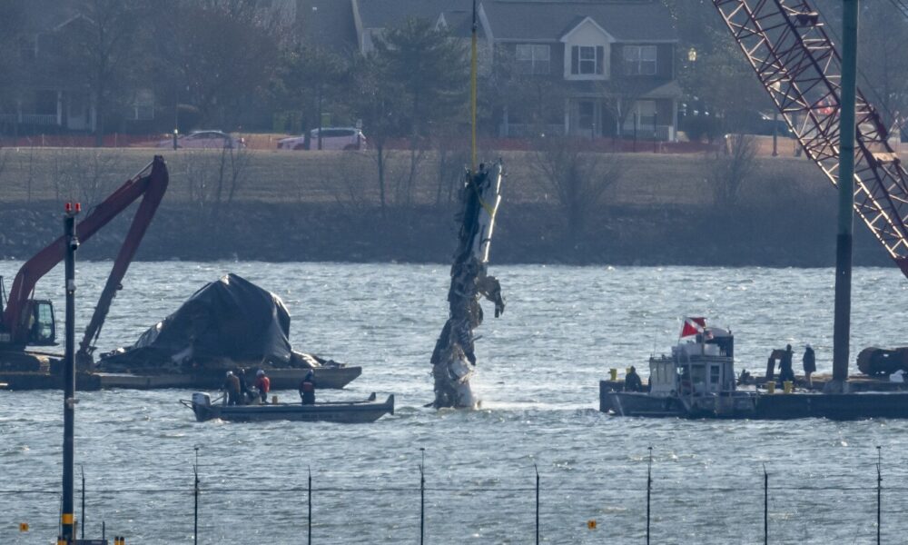 US government admits role in causing helicopter-plane collision that killed 67 near DC