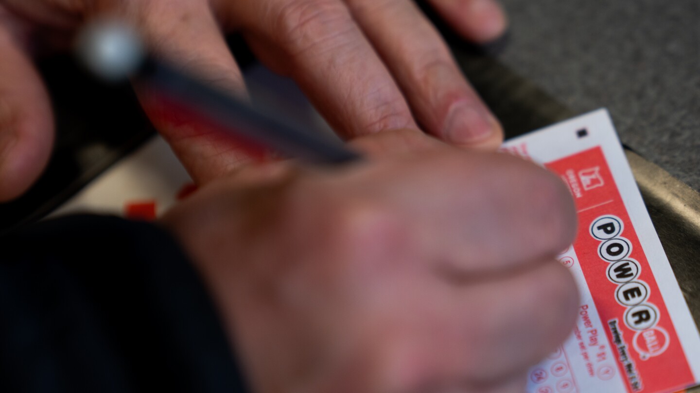 Powerball player in Arkansas wins $1.817 billion lottery jackpot