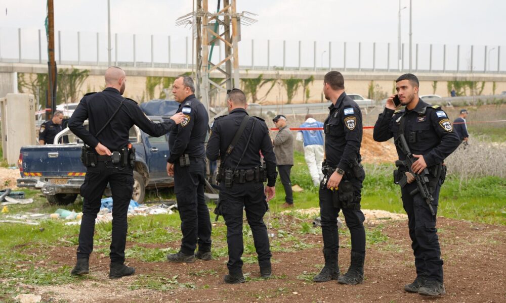 2 killed, 2 injured in northern Israel attack by Palestinian man