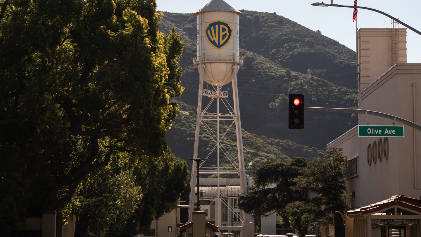 Paramount and Netflix are now competing for Warner Bros. Discovery