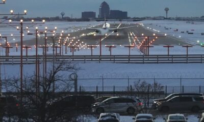 At least 1,500 flights canceled as snow hits Northeast during holidays