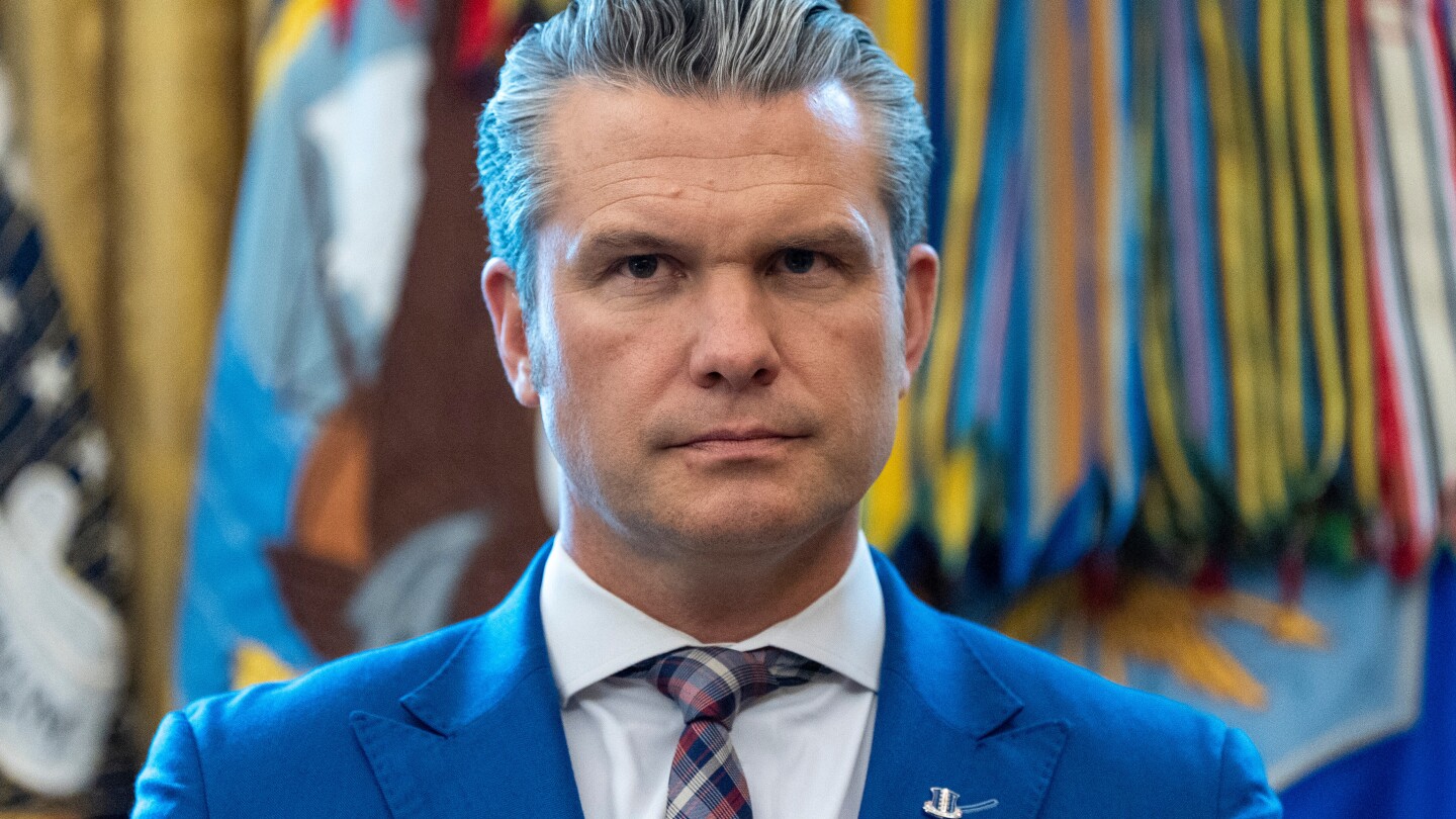 Hegseth and Rubio brief Capitol Hill on boat strikes