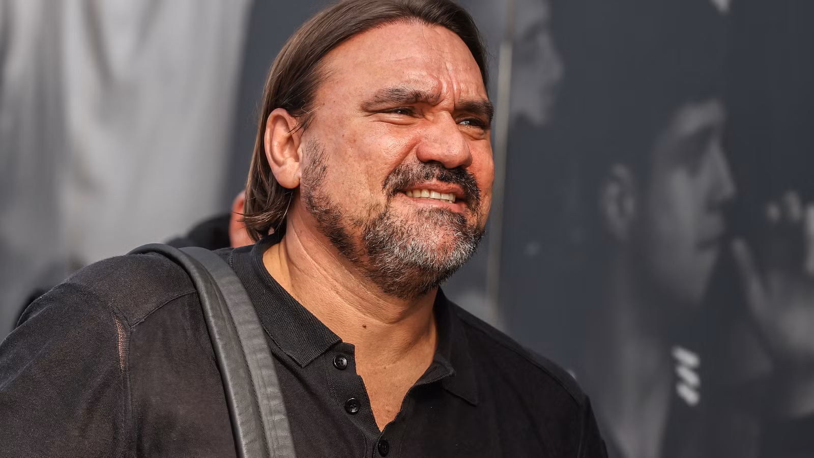 Leeds Eyeing Move to Sign Chelsea Winger Raheem Sterling in January