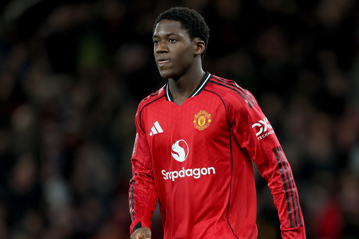 Kobbie Mainoo of Manchester United