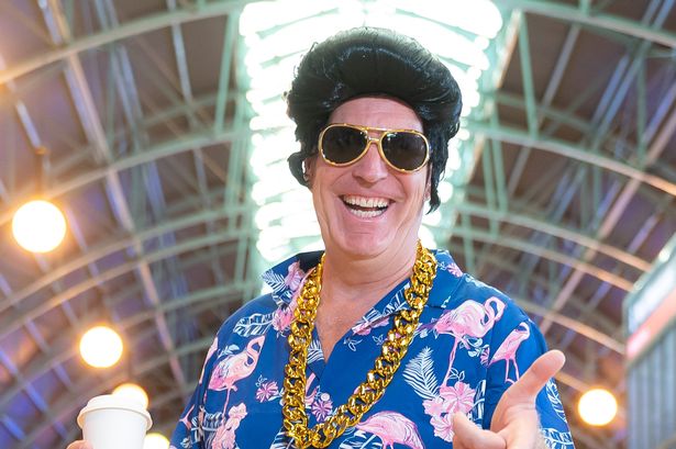 Elvis Festival Fun as fans take over Australia's largest train station