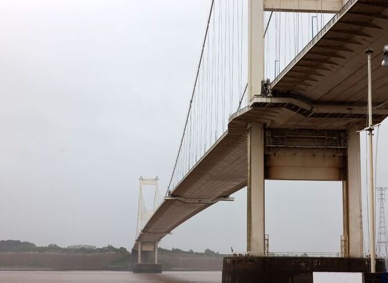 M48 Severn Bridge closure live: Bridge closed in both directions due to strong winds