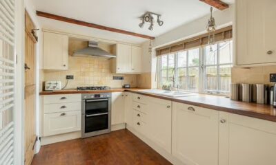 'Quintessential picture-postcard' thatched cottage up for sale in tiny hamlet