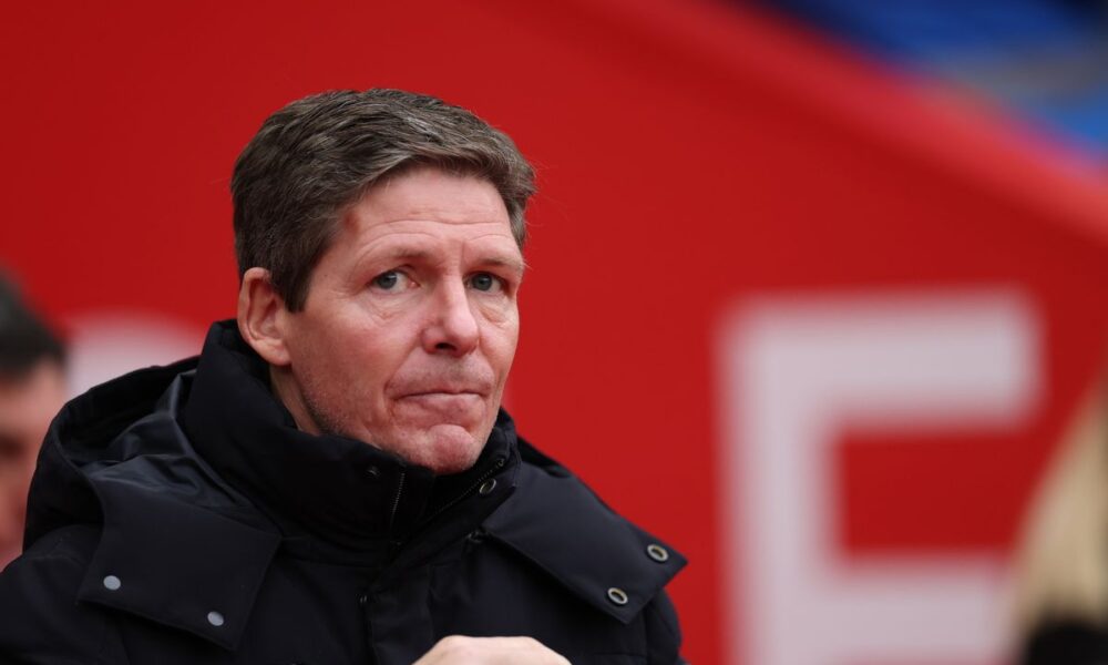 Oliver Glasner looks on