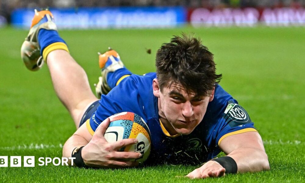 Dan Sheehan slides over for a try