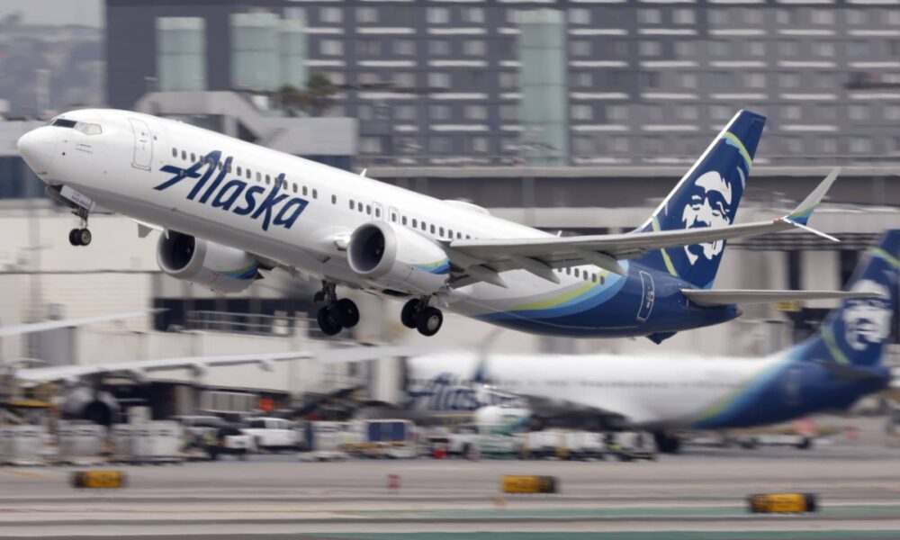 Alaska Airlines buys over 100 Boeing 737-10 jets in carrier's biggest order