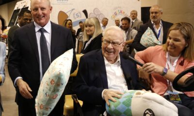 Berkshire's Buffett was still hunting massive deal in last days as CEO