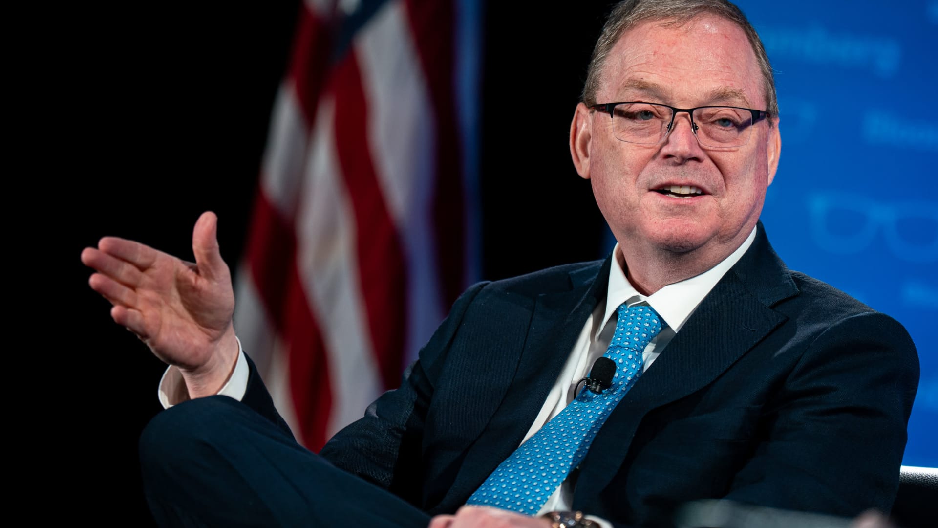 Kevin Hassett pivots to possible 'Trump cards' amid credit card battle