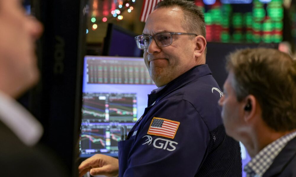 U.S. stocks show little reaction to Trump's extraordinary Venezuela action. Why investors see a bull case