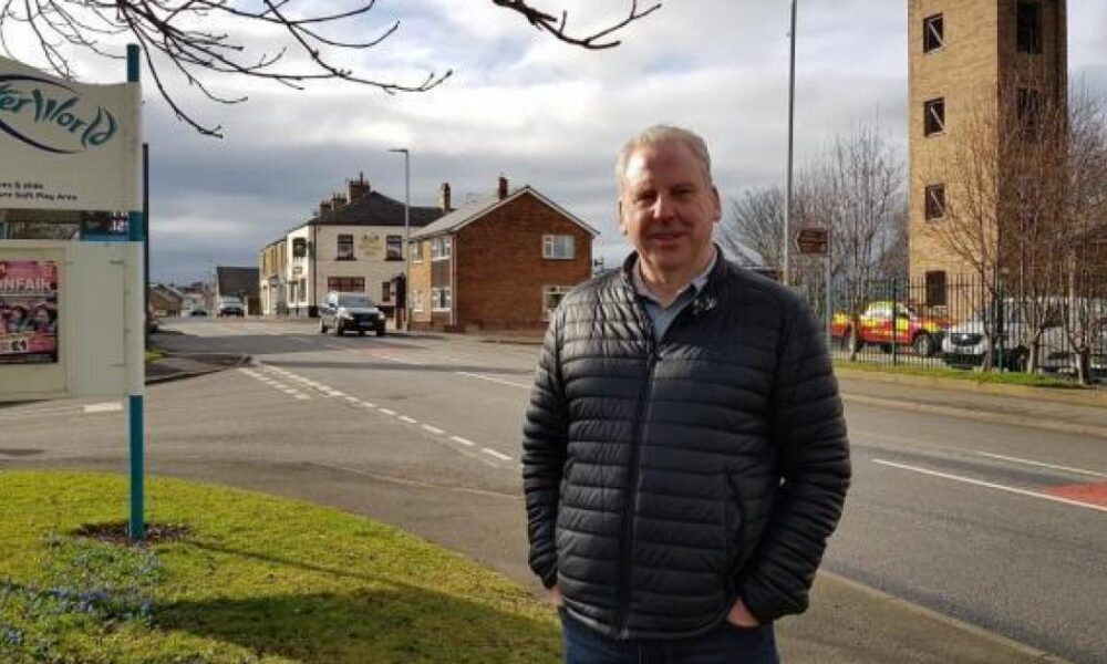 Warning to steer clear of frozen bodies of water ahead of cold snap