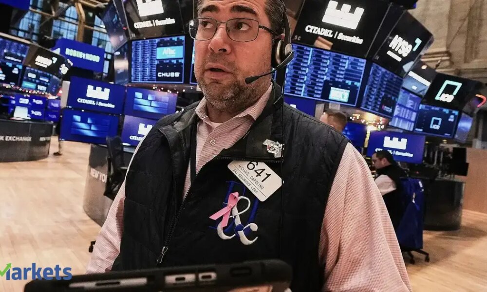 Wall Street carries big expectations after best run since 2009