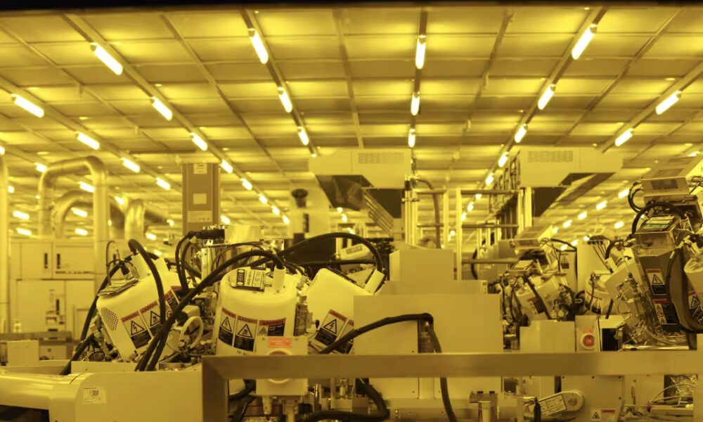 AI is Driving Demand for Seagate, Western Digital, and Micron Technology. Can the Boom Last?