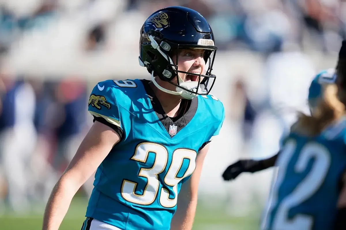 Cam Little makes the second longest field goal in NFL history... and is one yard short of his record