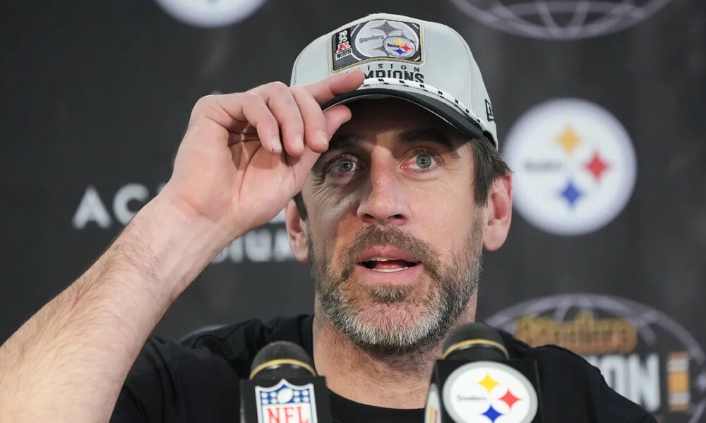 Aaron Rodgers discusses retirement after making the playoffs with the Steelers