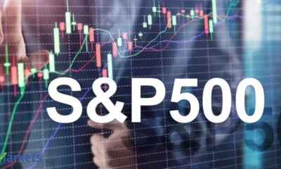 S&P 500 ends lower, AI stocks buoy Nasdaq