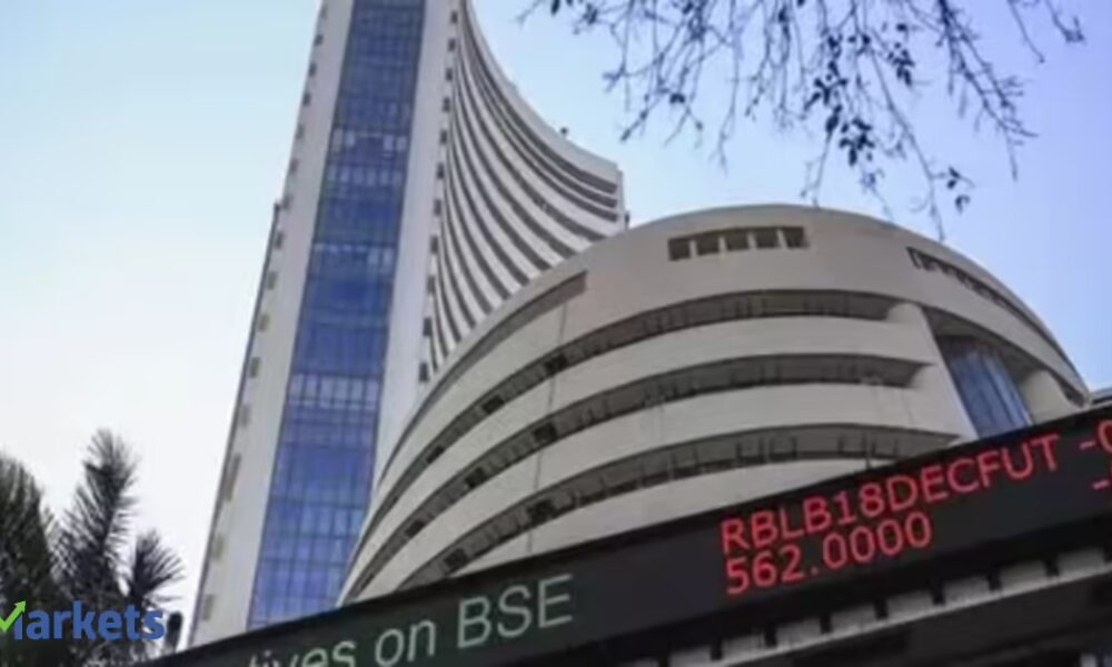 D-Street sees worst week since September 2025 amid tariff fears, FPI selling