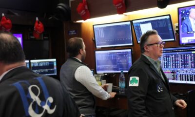 Investors See Bright Side in Economic Outlook, Push Stocks to New Highs