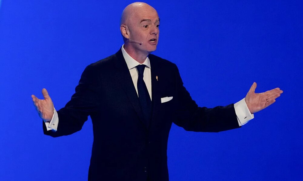 Gianni Infantino showed up fully dressed to support the Patriots